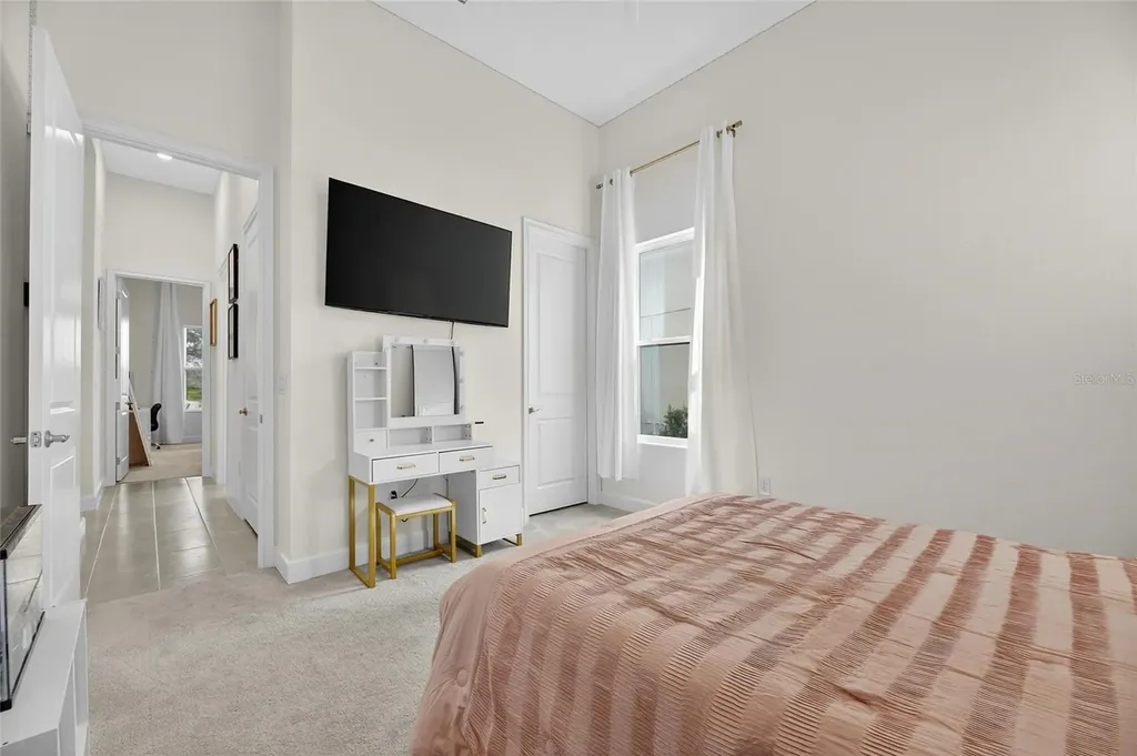 5975 Blakeney Loop Apollo Beach FL 33572