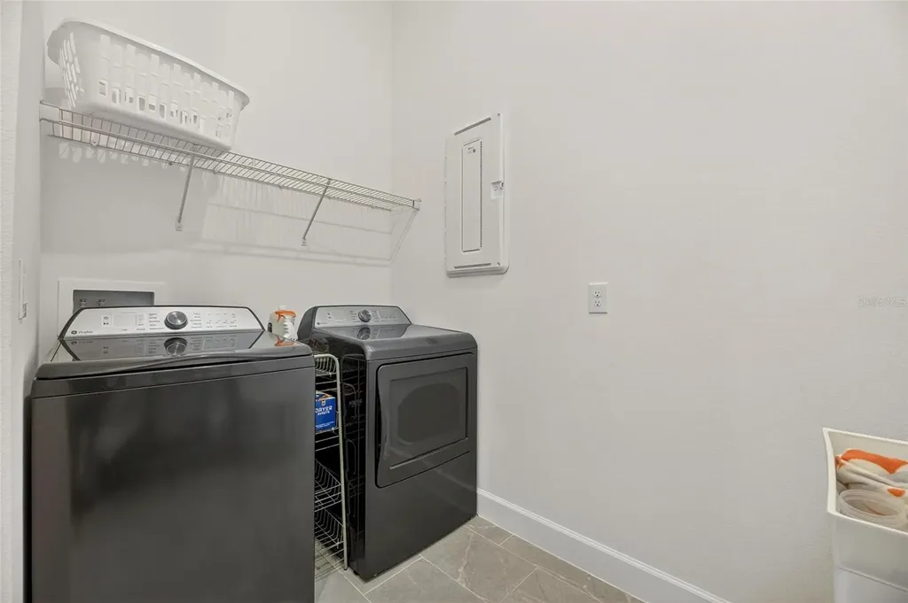 5975 Blakeney Loop Apollo Beach FL 33572