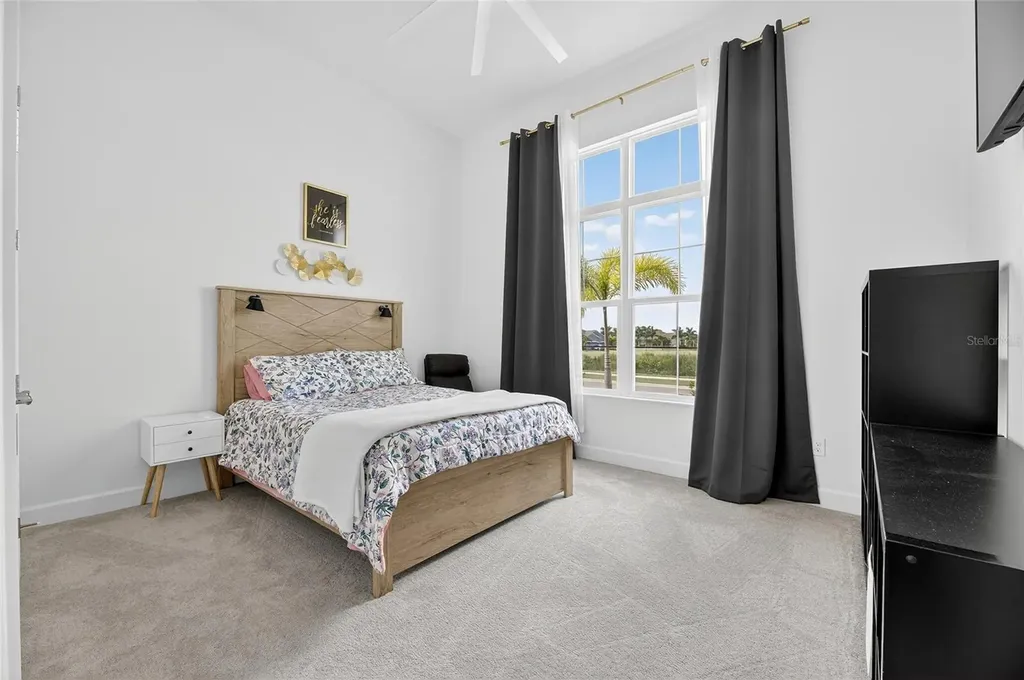 5975 Blakeney Loop Apollo Beach FL 33572