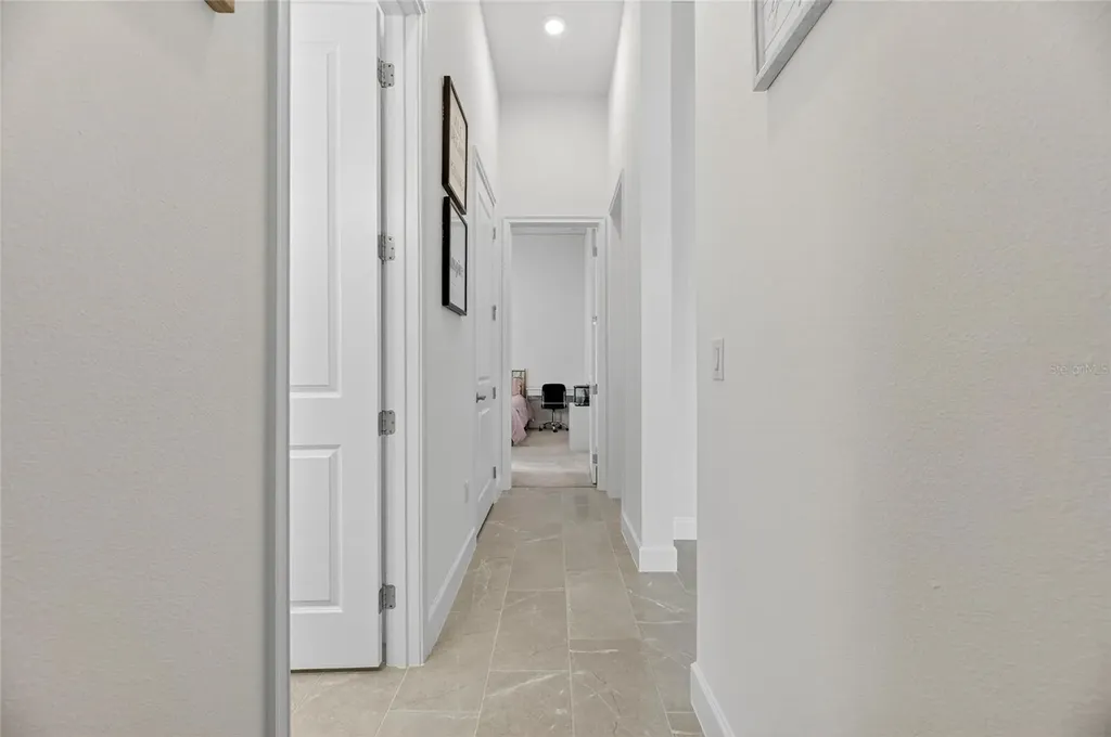 5975 Blakeney Loop Apollo Beach FL 33572