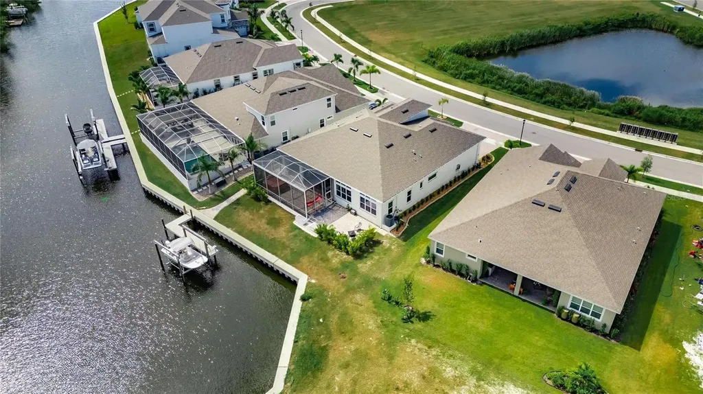 5975 Blakeney Loop Apollo Beach FL 33572