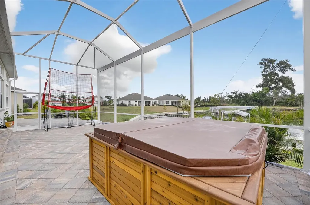 5975 Blakeney Loop Apollo Beach FL 33572