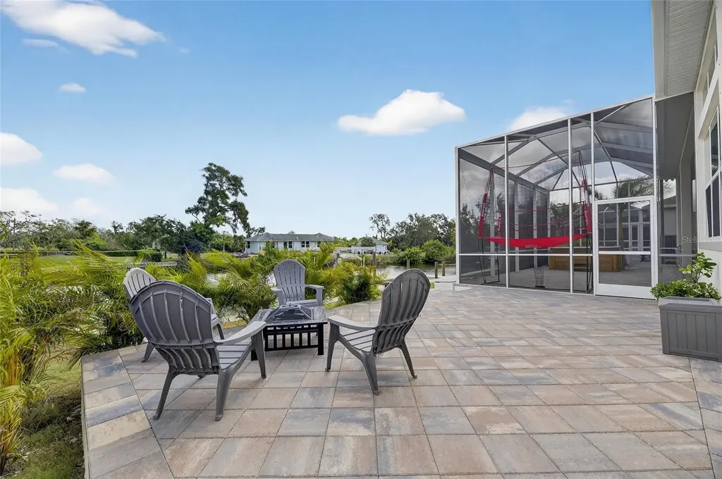 5975 Blakeney Loop Apollo Beach FL 33572