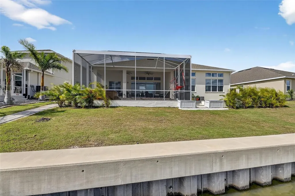 5975 Blakeney Loop Apollo Beach FL 33572