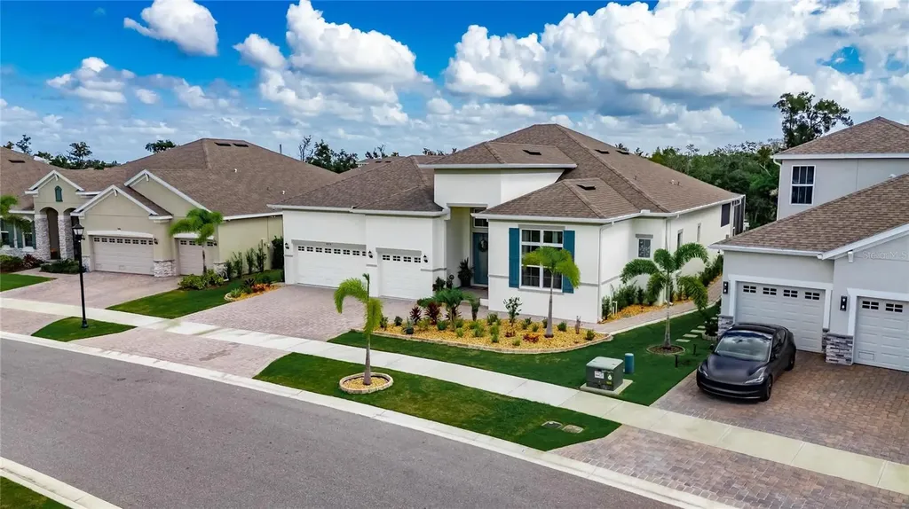 5975 Blakeney Loop Apollo Beach FL 33572