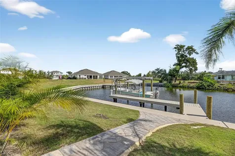5975 Blakeney Loop Apollo Beach FL 33572