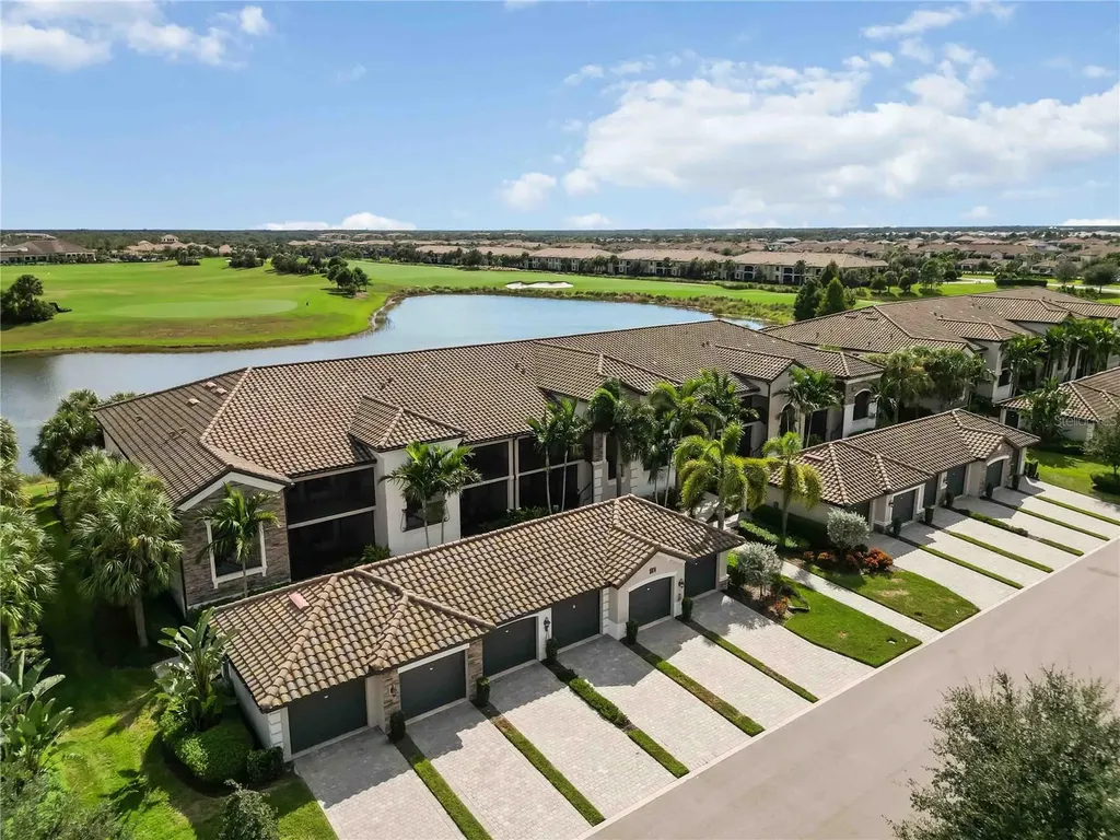 5614 Palmer Circle Bradenton FL 34211