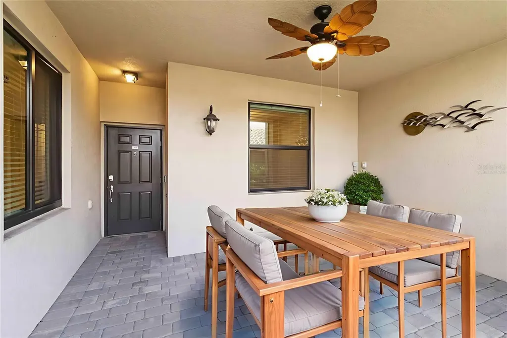 5614 Palmer Circle Bradenton FL 34211