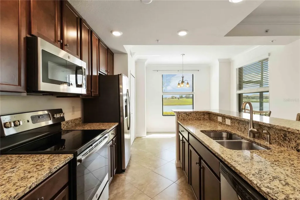 5614 Palmer Circle Bradenton FL 34211