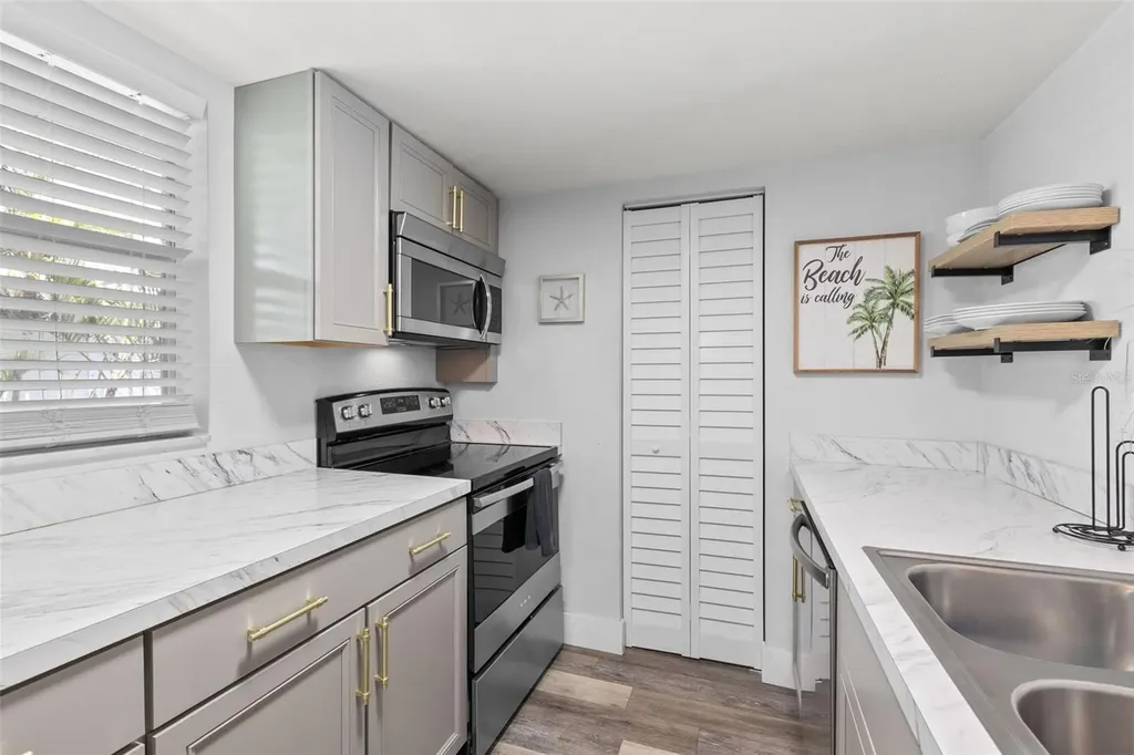 464 N Paula Drive Dunedin FL 34698