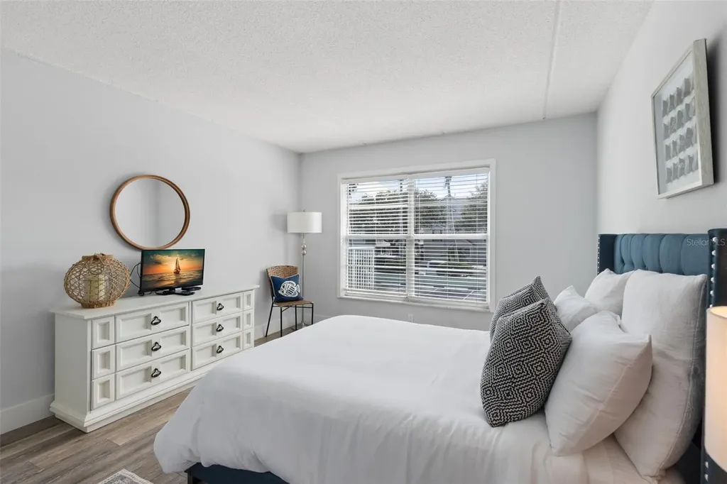 464 N Paula Drive Dunedin FL 34698