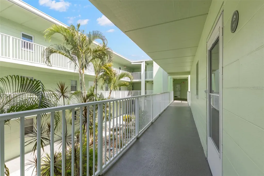 464 N Paula Drive Dunedin FL 34698