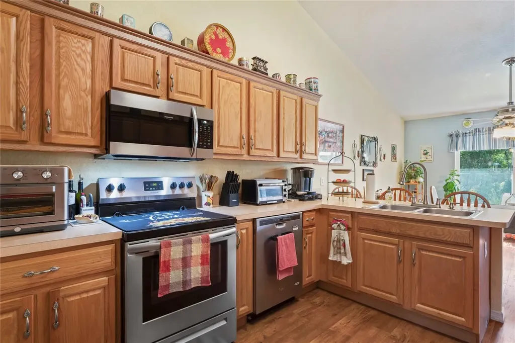 9086 Manchester Street Spring Hill FL 34606