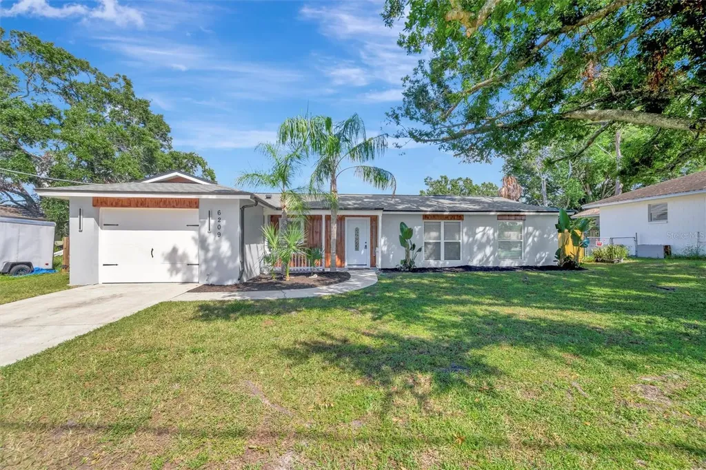 6209 Flamingo Drive Apollo Beach FL 33572