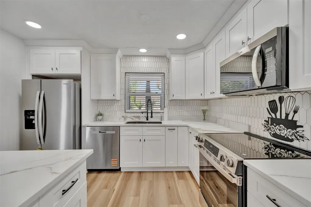 6209 Flamingo Drive Apollo Beach FL 33572