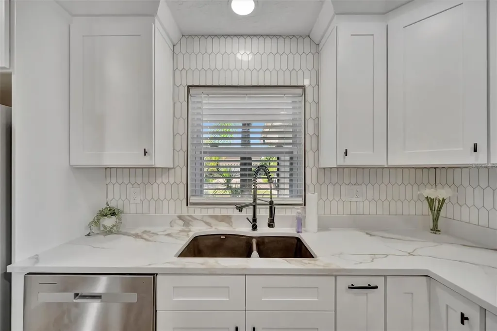 6209 Flamingo Drive Apollo Beach FL 33572