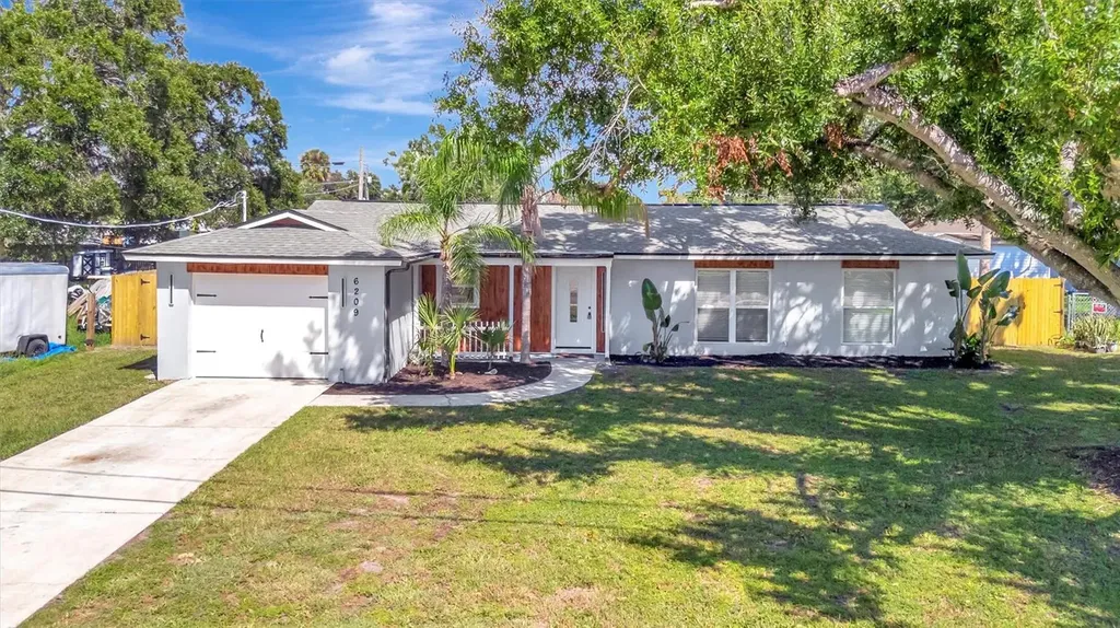 6209 Flamingo Drive Apollo Beach FL 33572