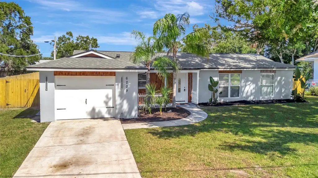 6209 Flamingo Drive Apollo Beach FL 33572