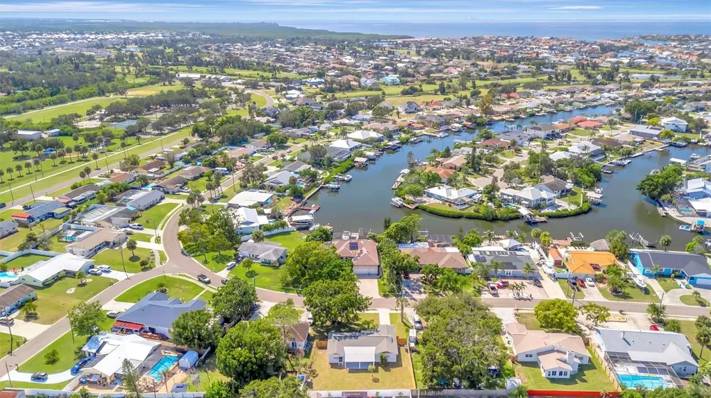 6209 Flamingo Drive Apollo Beach FL 33572