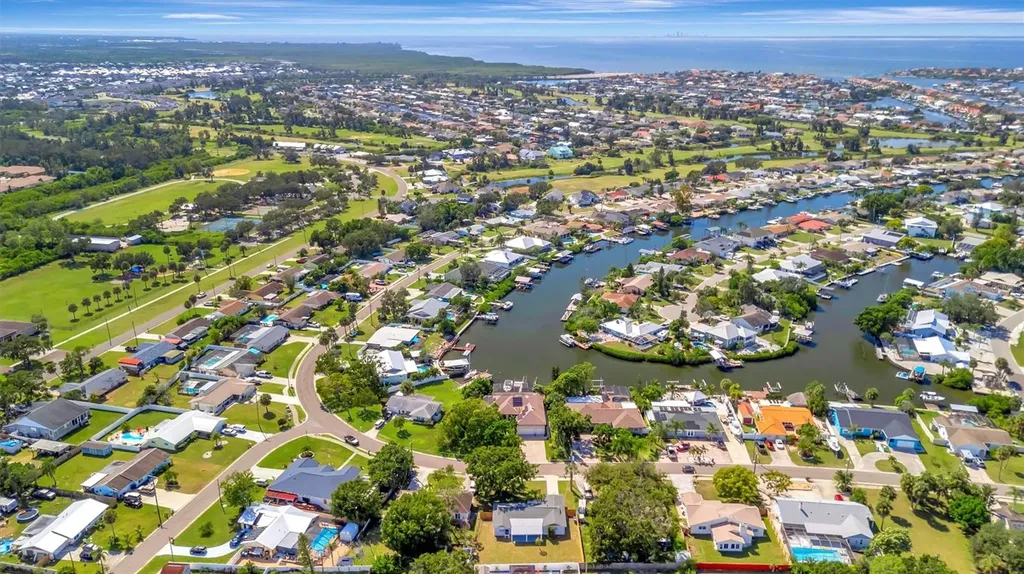 6209 Flamingo Drive Apollo Beach FL 33572