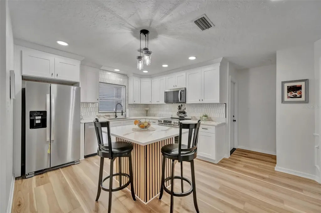 6209 Flamingo Drive Apollo Beach FL 33572