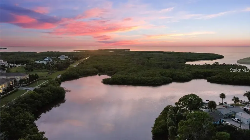 1-2 Green Key New Port Richey FL 34652
