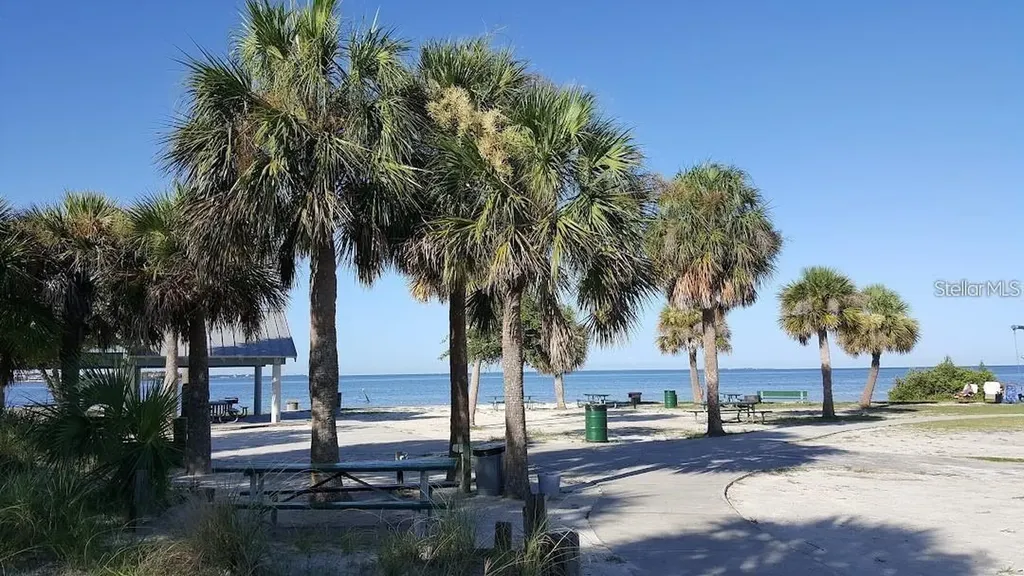 1-2 Green Key New Port Richey FL 34652