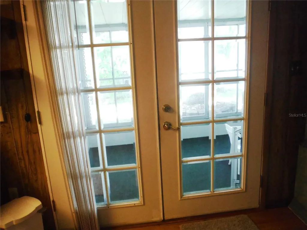 139 Forest Lane Safety Harbor FL 34695