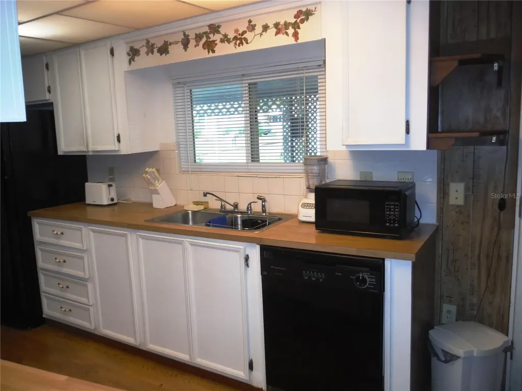 139 Forest Lane Safety Harbor FL 34695