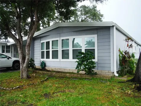 139 Forest Lane Safety Harbor FL 34695