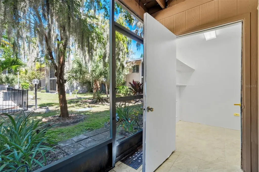 7505 Pitch Pine Circle Tampa FL 33617