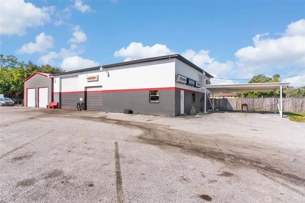 2111 K Ville Avenue Auburndale FL 33823