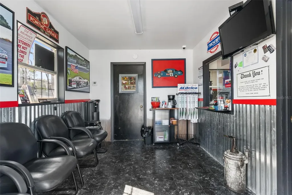 2111 K Ville Avenue Auburndale FL 33823