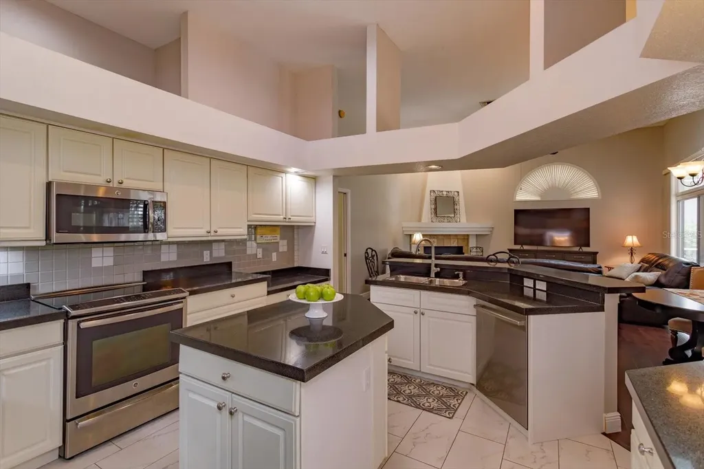 2381 Chantilly Terrace Oviedo FL 32765