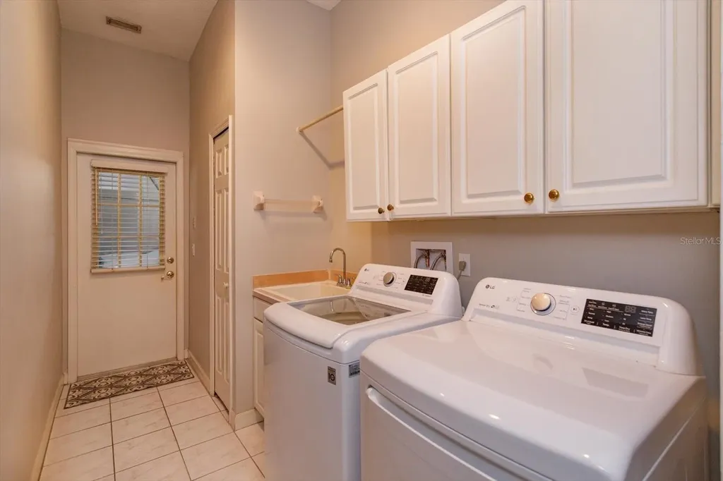 2381 Chantilly Terrace Oviedo FL 32765
