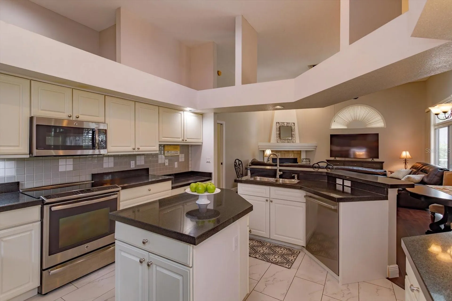 2381 Chantilly Terrace Oviedo FL 32765