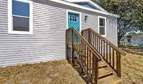 24116 Armadillo Road Astor FL 32102