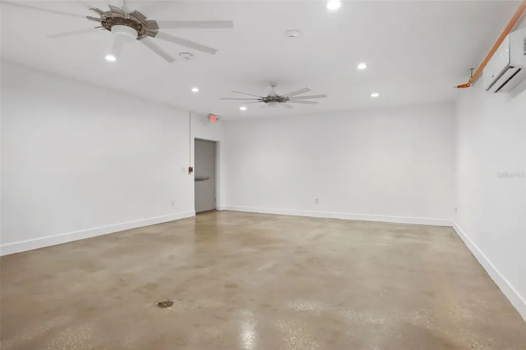 10830 Navajo Drive St Petersburg FL 33708