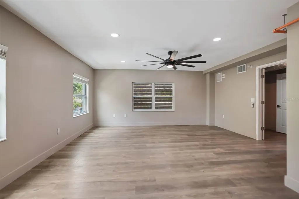 10830 Navajo Drive St Petersburg FL 33708