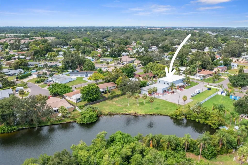 10830 Navajo Drive St Petersburg FL 33708