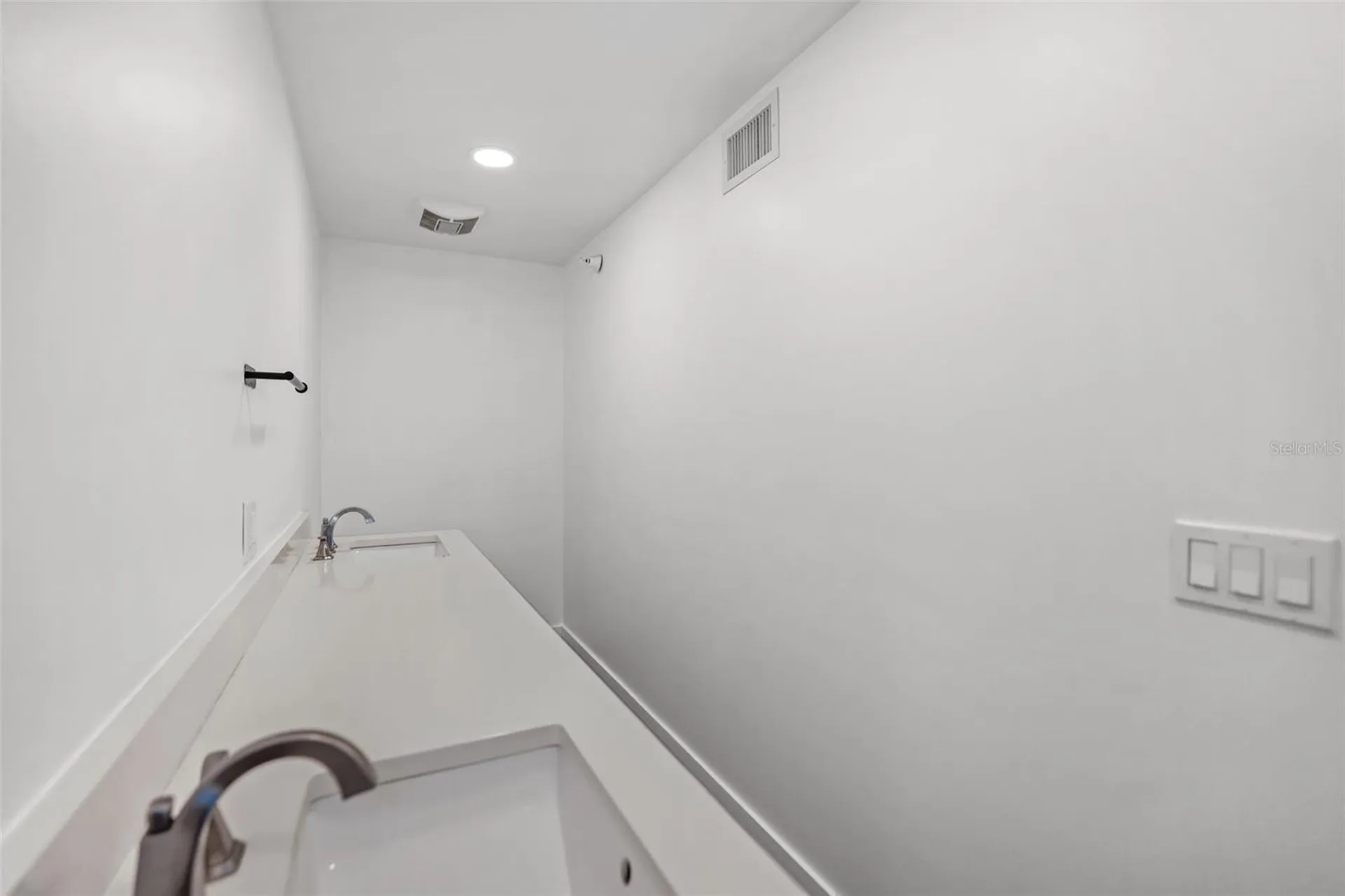 10830 Navajo Drive St Petersburg FL 33708
