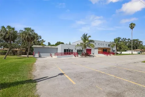 10830 Navajo Drive St Petersburg FL 33708