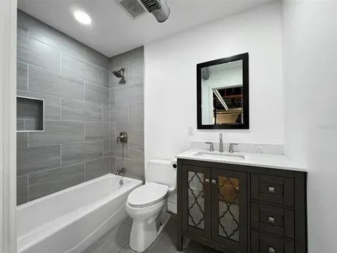 10830 Navajo Drive St Petersburg FL 33708