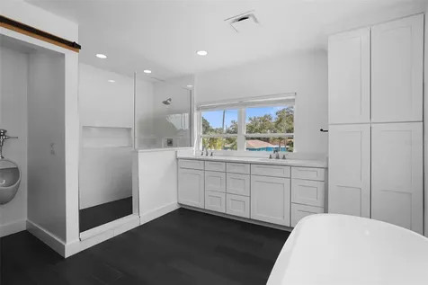 10830 Navajo Drive St Petersburg FL 33708