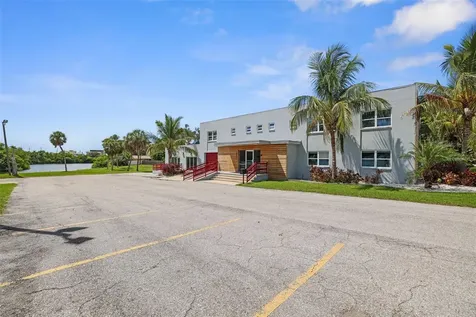 10830 Navajo Drive St Petersburg FL 33708