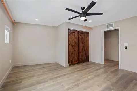 10830 Navajo Drive St Petersburg FL 33708