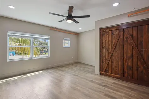 10830 Navajo Drive St Petersburg FL 33708