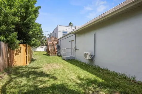 10830 Navajo Drive St Petersburg FL 33708