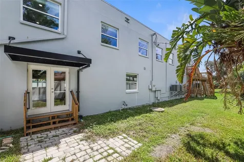 10830 Navajo Drive St Petersburg FL 33708