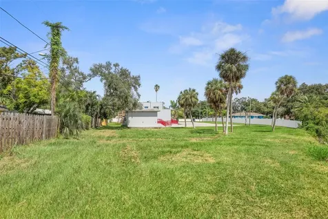 10830 Navajo Drive St Petersburg FL 33708